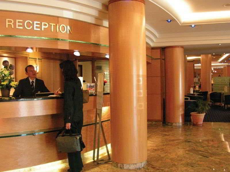Holiday Inn Geneva Airport TEST Экстерьер фото